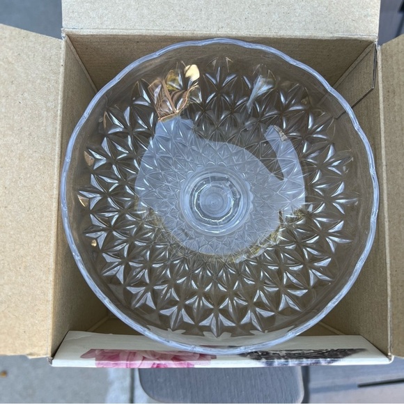 NIB Soga Contemporary Clear Glass Dahlia Footed Fruit & Candy Bowl Holiday Party - Picture 3 of 8